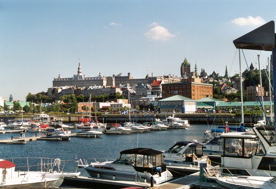 quebec Bateau 7 Port.jpg